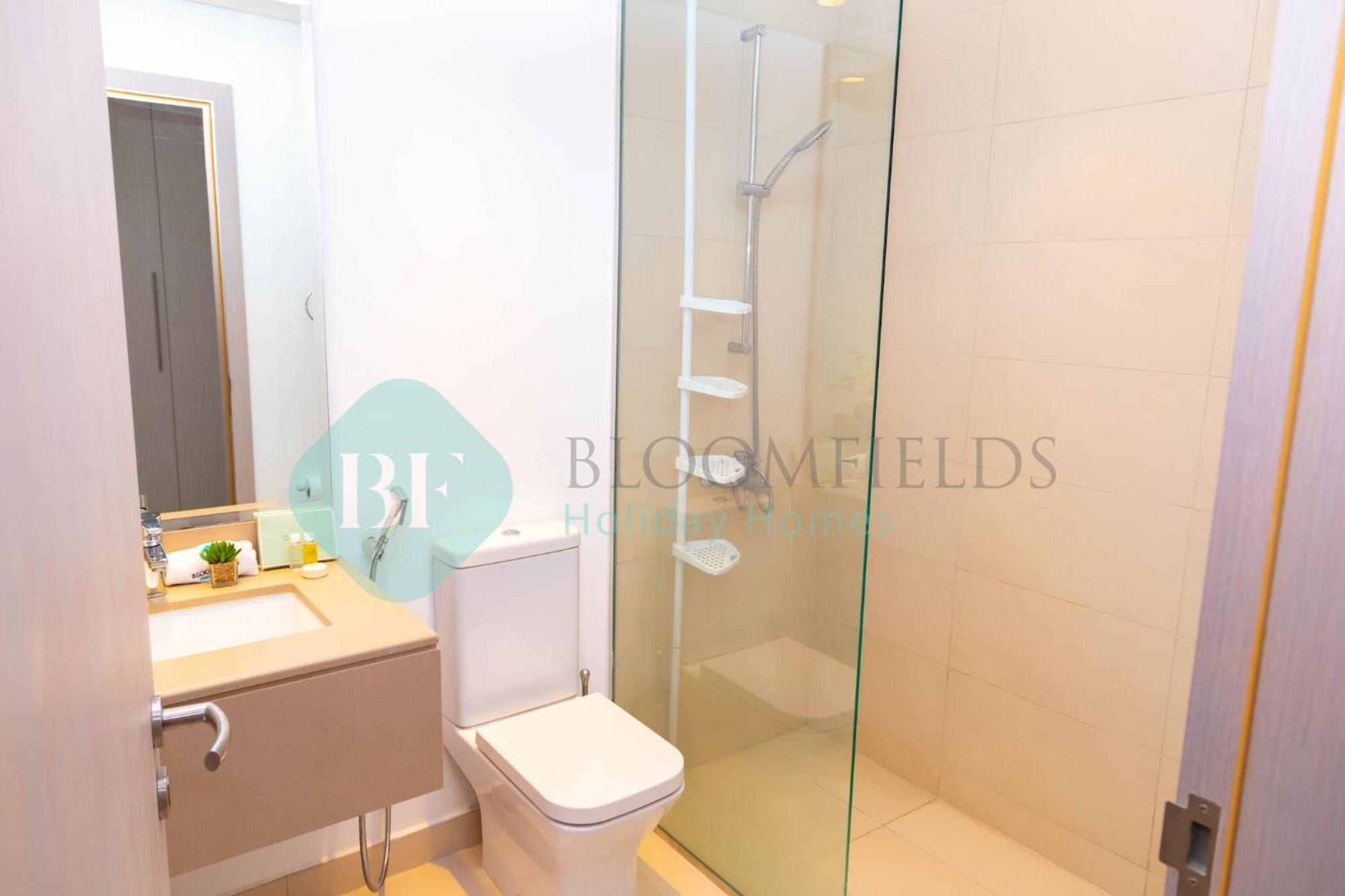 Bloomfields Stu Partial Canal View In Waters Edge Abu Dhabi Exteriör bild